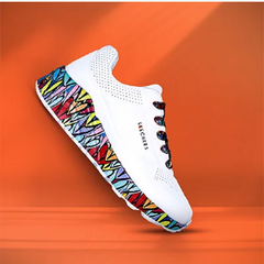 Girls’ shoes with playful designs and all-day comfort – shop Fitnshoes kids’ collection.