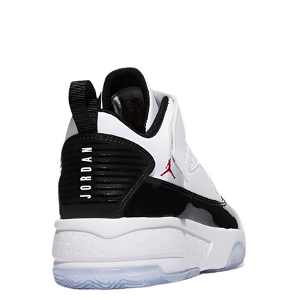 Jordan Max Aura 2 PS worn in Winter Park for school activities

