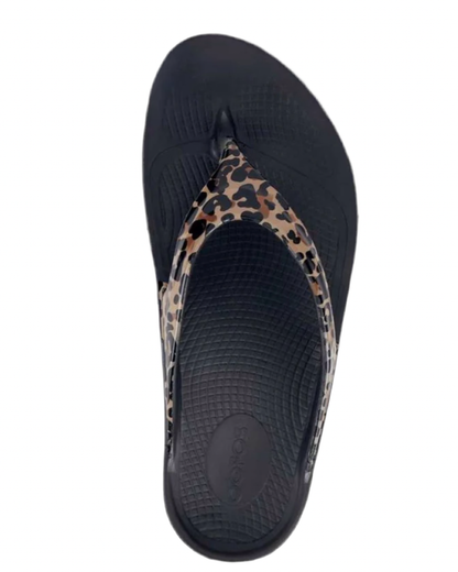 OOFOS OOLALA LIMITED WOMAN’S-LEOPARD