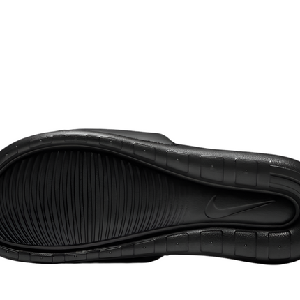 NIKE VICTORI ONE SLIDE