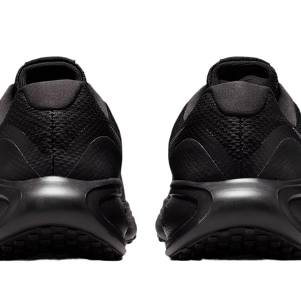 NIKE REVOLUTION 8 NIKE 