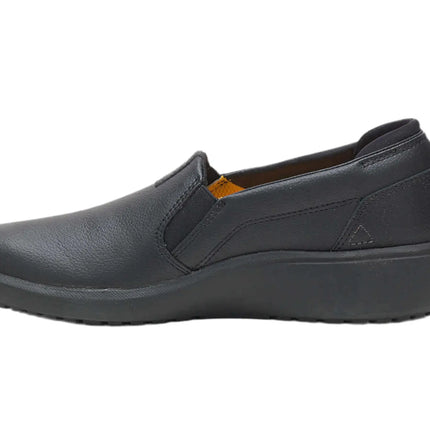 caterpillar work shoes soft toe shown in hospitality setting with EVA midsole and breathable lining