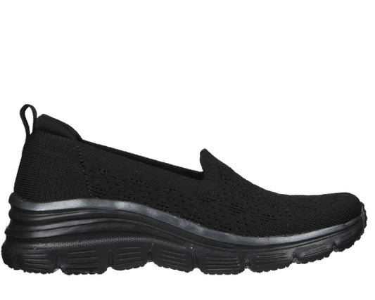 SKECHERS FASHION FIT-GENUINELY