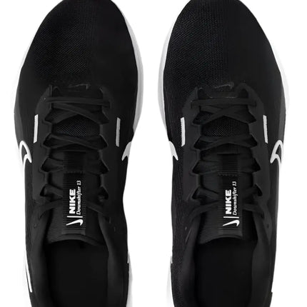 Men’s wide Nike shoes in Jackson MS park