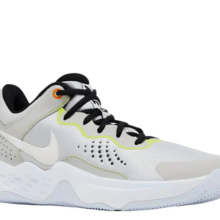 Full view of Nike Fly.By Mid3 worn during a game

