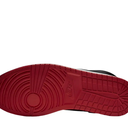 Close-up of Jordan Fadeaway laces and breathable tongue – Georgia region
