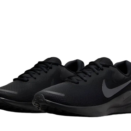 Nike Revolution men's sneaker profile – Kissimmee, FL (34741)