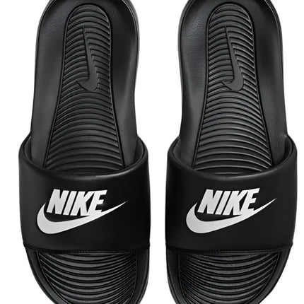 NIKE Victori One shower slide in locker room – Birmingham, AL (35203)