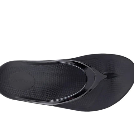 OOFOS Unisex Open Toe Flip Flops – Sanford 32771
