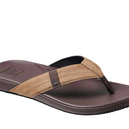 Cushioned thong flip flops on beach – Jackson, MS (39201)