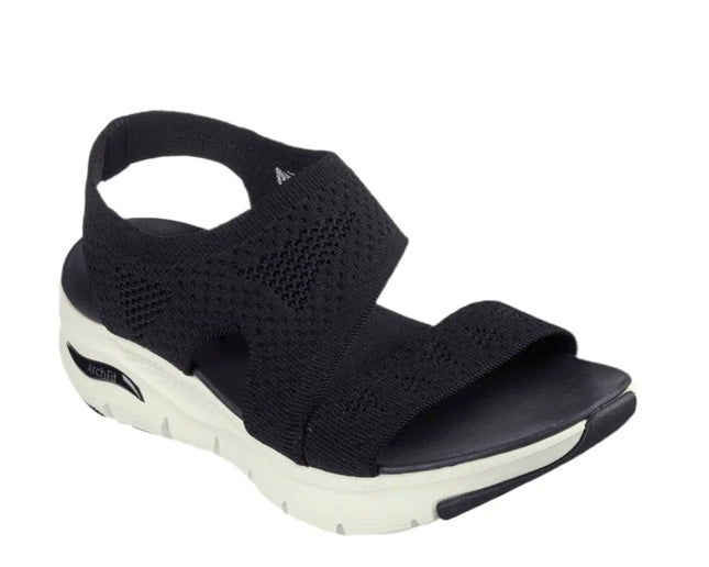 Arch Fit women’s trainers at Lake Mary fitness trail