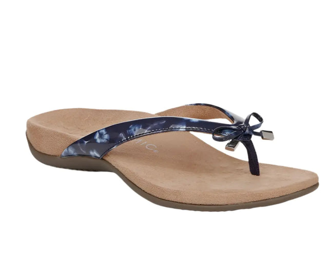 Glossy thong sandals in Kissimmee 34741
